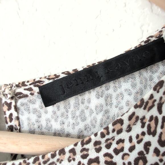 Jenni Kayne Mini Dress Leopard Print T-Shirt Shift Size M Viscose Quiet Luxury - Picture 6 of 9